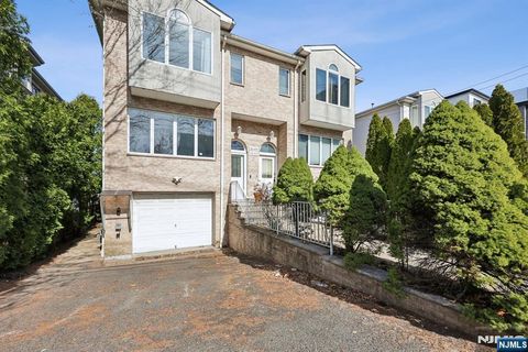 2043 Fletcher Avenue Fort Lee NJ 07024