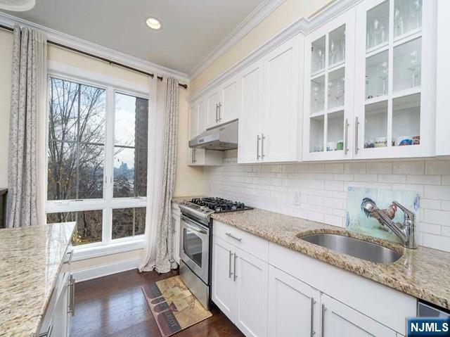 200 Laird Avenue 207