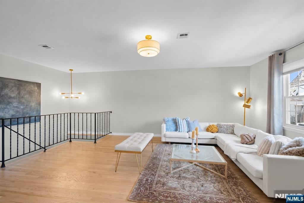 809 2nd Street 2