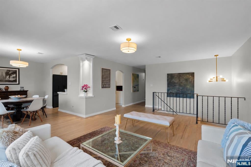 809 2nd Street 2
