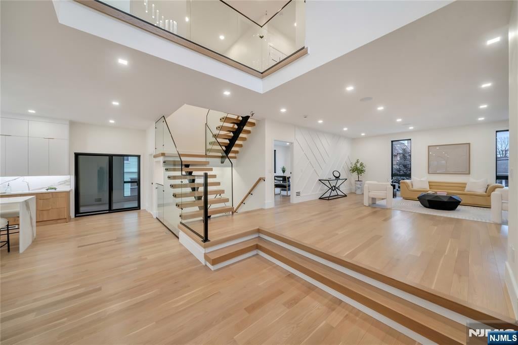 283 Bluff Road