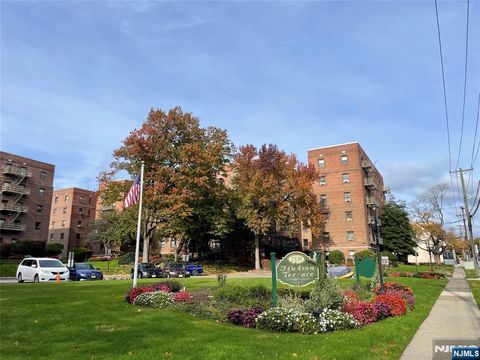 2329 Hudson Terrace C8 Fort Lee NJ 07024