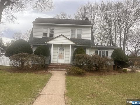 120 Pompton Avenue, Pompton Lakes, NJ 07442 - MLS#: 25011305
