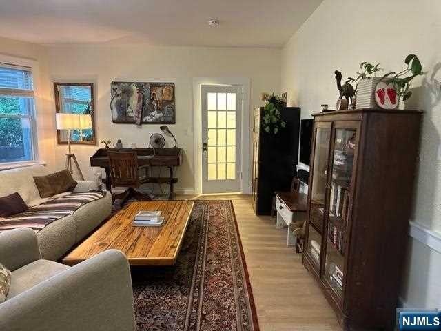 79 Valley Road B