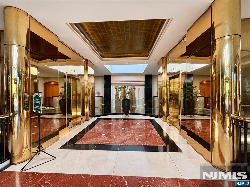 100 Carlyle Drive 2GS
