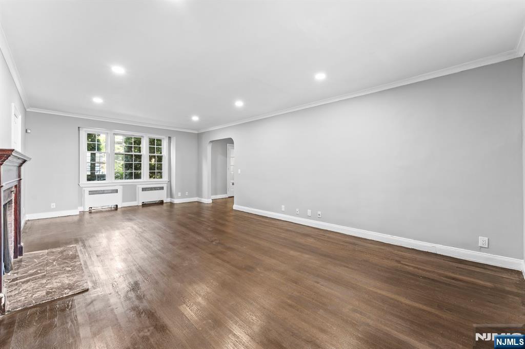 325 Central Avenue