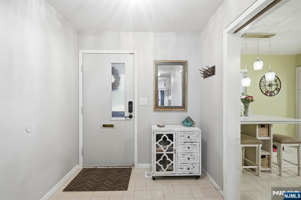 219 Pond Terrace 2B