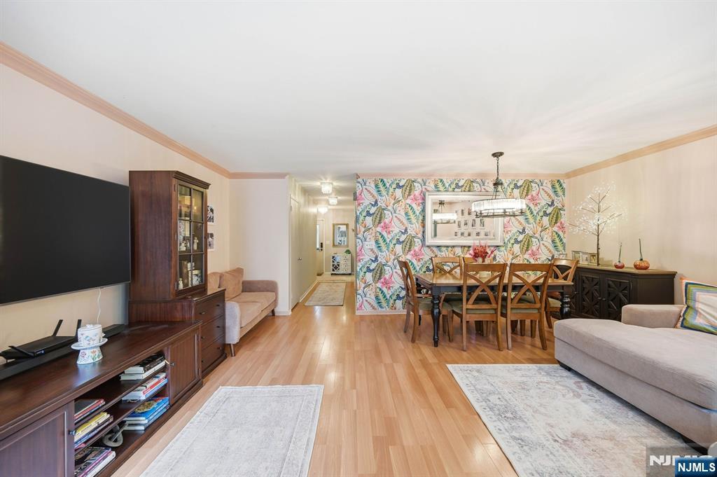 219 Pond Terrace 2B
