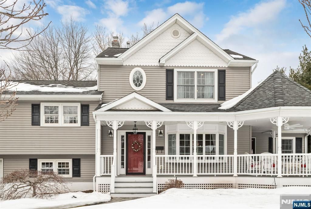 Photo of 47 Susan Drive, Closter, NJ 07624 (MLS # 26002488)