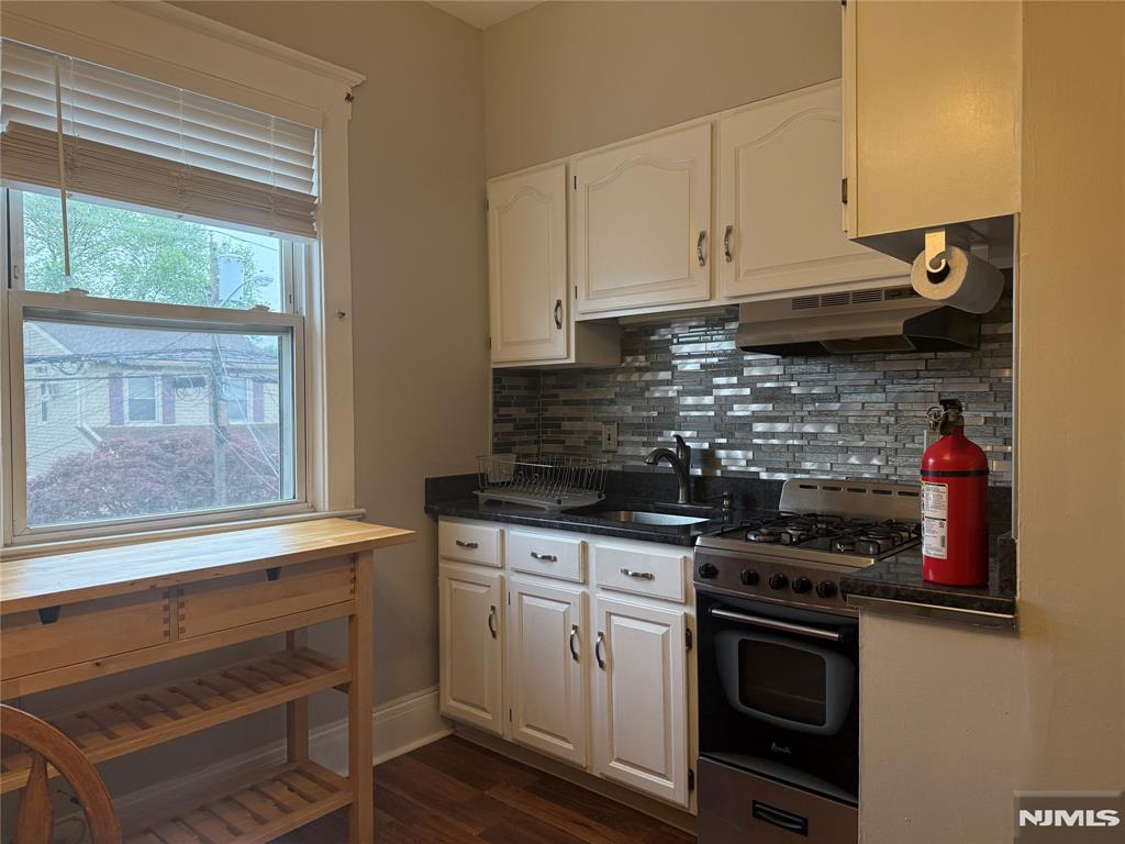 29 Pine Street 2