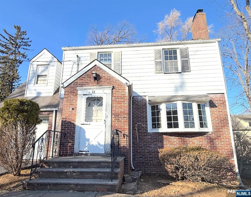Photo of 34 Howard Street, Verona, NJ 07044 (MLS # 26008033)