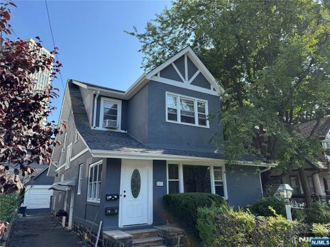 Photo of 41 Knox Ave #1st Floor, Cliffside Park, NJ 07010 (MLS # 26035170)