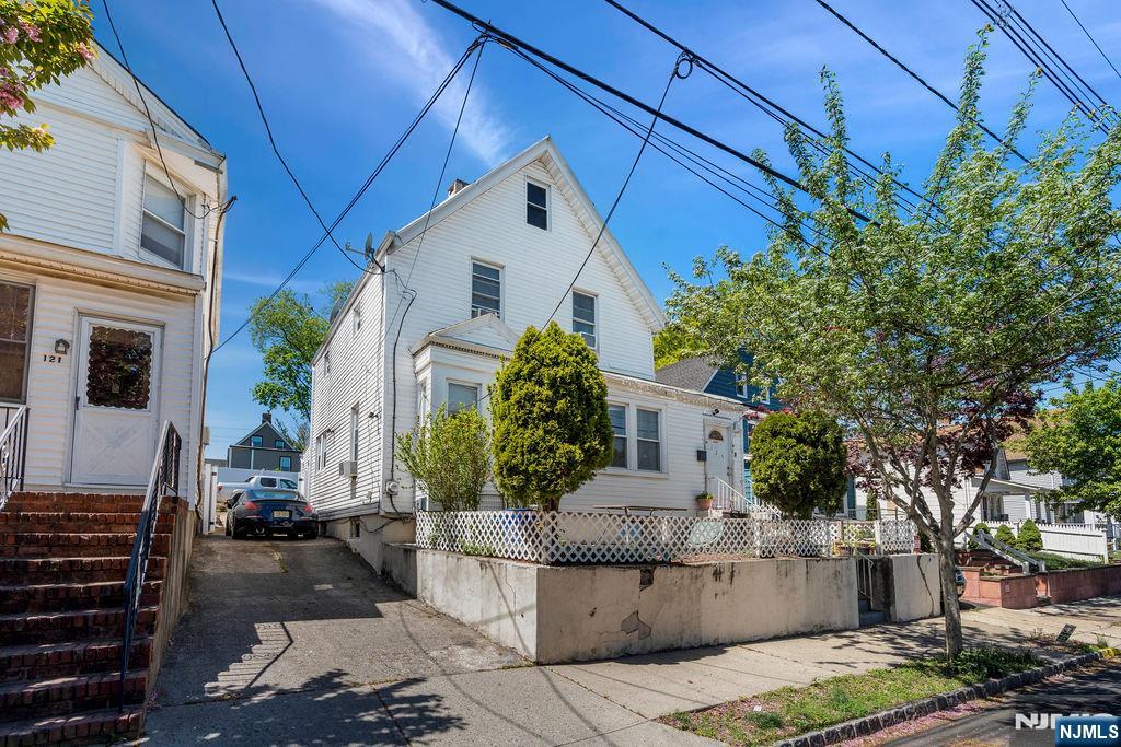 Property for Sale at 123 Stephens Street, Belleville, New Jersey - Bedrooms: 3 
Bathrooms: 2 
Rooms: 11  - $408,000