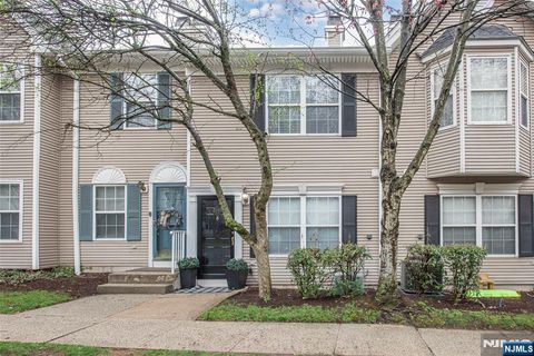 Photo of 2141 Jordan Court, Mahwah, NJ 07430 (MLS # 26011631)
