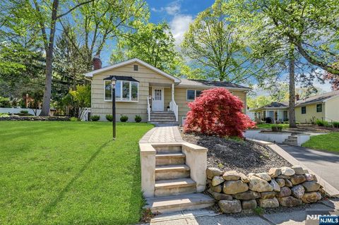 154 Spring Valley Road Park Ridge NJ 07656