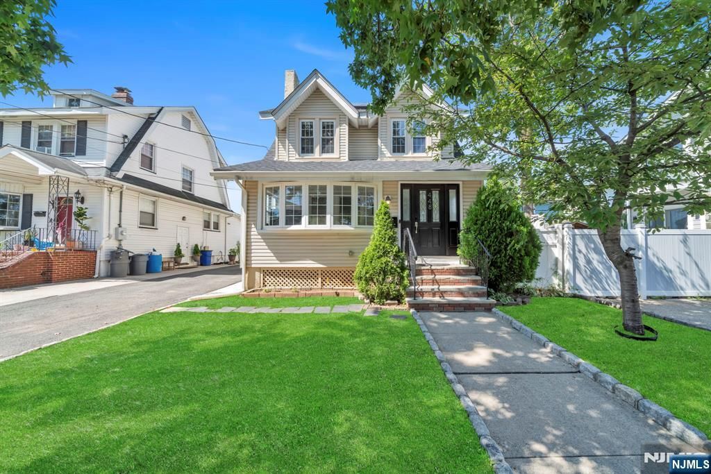 Photo of 448 Teaneck Road, Ridgefield Park, NJ 07660 (MLS # 25035935)
