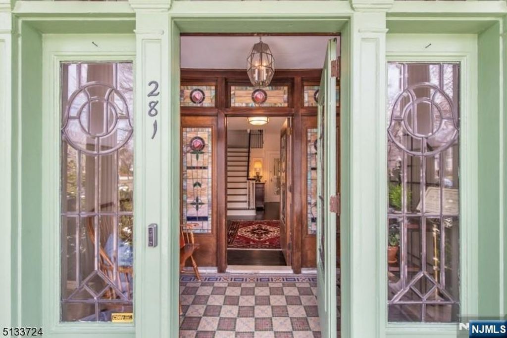 Photo of 281 Forest Avenue, Glen Ridge, NJ 07028 (MLS # 26004119)