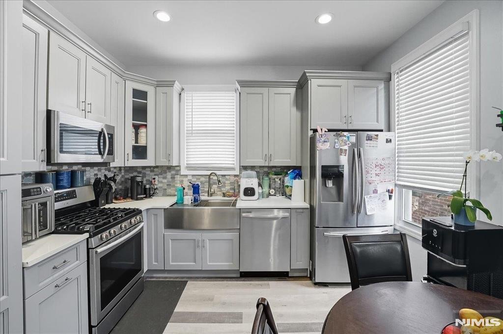 2105 New York Avenue