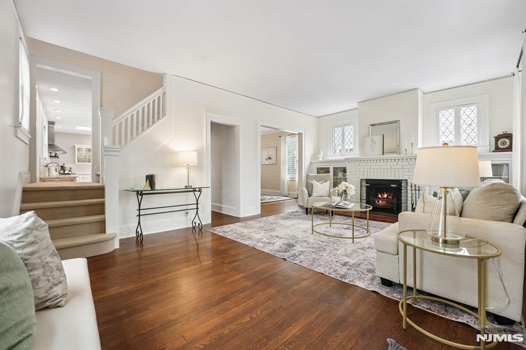 Photo of 33 Woodland Avenue, Glen Ridge, NJ 07028 (MLS # 26008625)