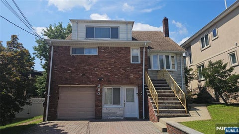 Photo of 380 Coolidge AVE, Fort Lee, NJ 07024 (MLS # 26029702)