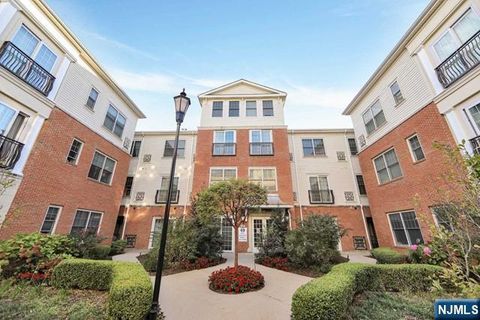 Photo of 2315 The PLZ #2315, Tenafly, NJ 07670 (MLS # 26027322)