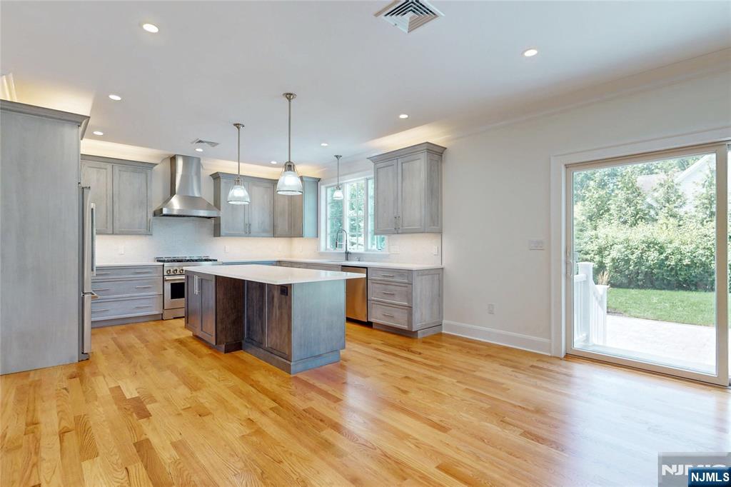 201 Hillside Avenue