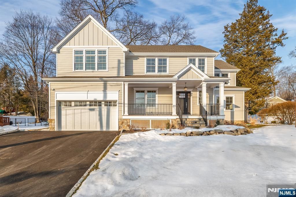 Photo of 62 Colony Avenue, Park Ridge, NJ 07656 (MLS # 26005589)