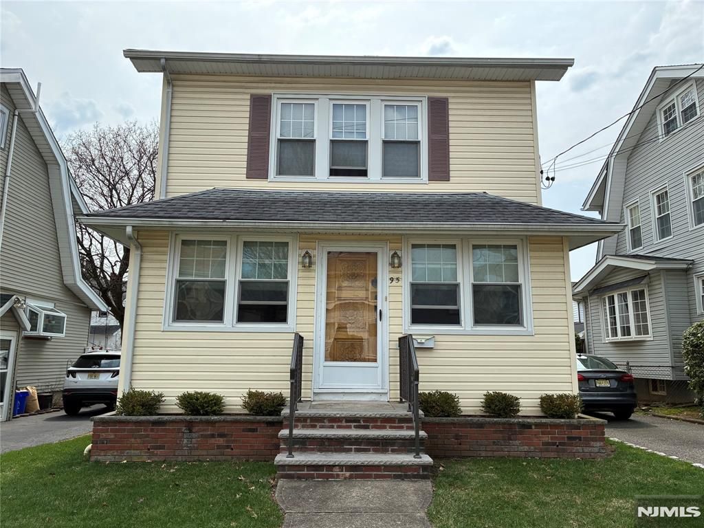 Photo of 95 Mohr Avenue, Bloomfield, NJ 07003 (MLS # 26011018)