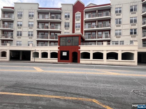 Photo of 1100 River Road #302, Edgewater, NJ 07020 (MLS # 26014413)