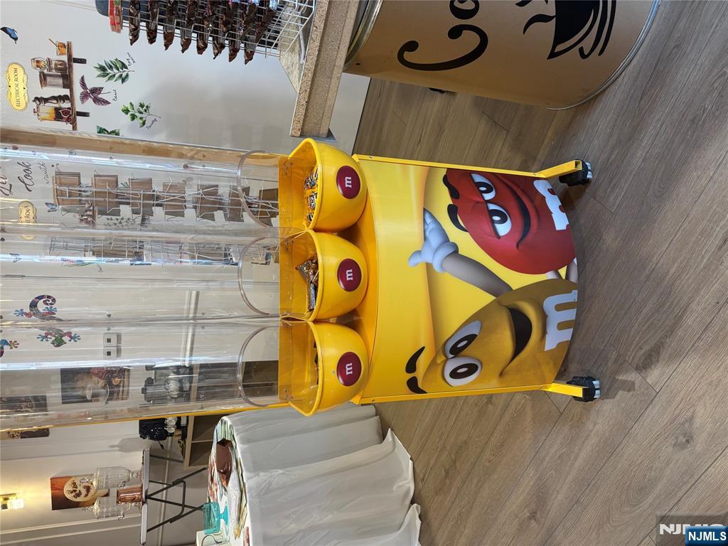 222 Macarthur Avenue