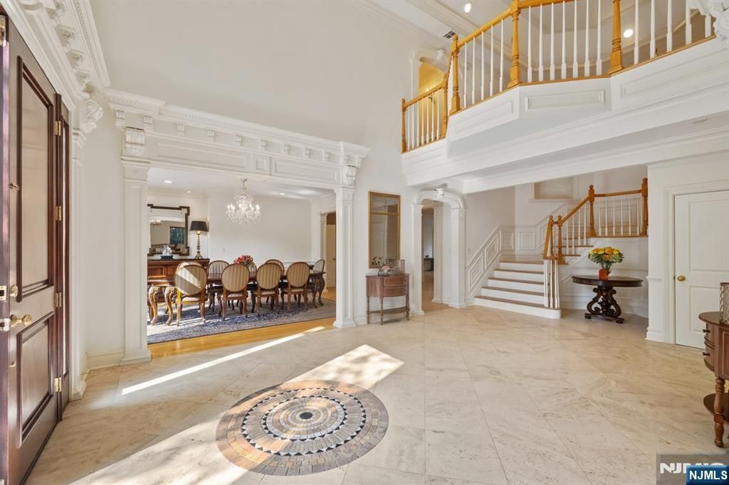 Photo of 71 Roberts Road, Englewood Cliffs, NJ 07632 (MLS # 25020859)