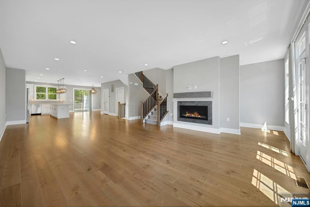 33 Cranberry Lane 17