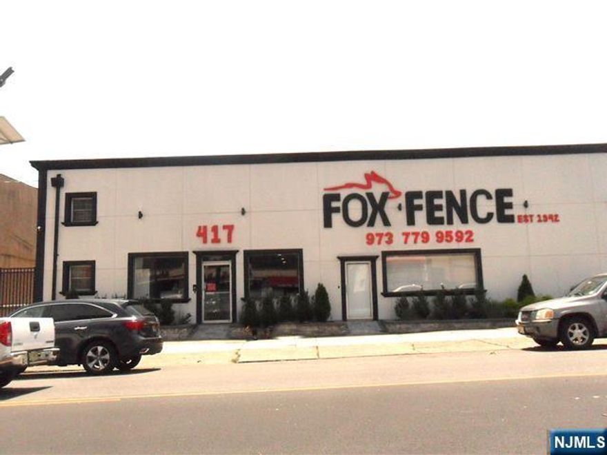 Welcome to this charming office space boasting 653 square feet of versatile working area. Ideal for small businesses or startups, this well-lit office features ample natural light, a functional layout, and a convenient location. With plenty of room for desks, storage, and meetings, this space offers endless possibilities for customization. Don't miss this opportunity to elevate your business in a professional environment tailored to your needs.