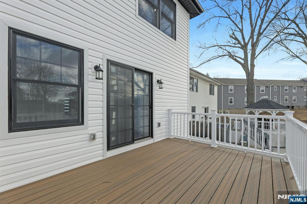 Lodi, New Jersey 07644, United States, 3 Bedrooms Bedrooms, ,3 BathroomsBathrooms,Residential,Pending,12695