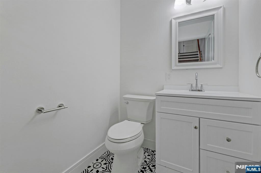 Lodi, New Jersey 07644, United States, 3 Bedrooms Bedrooms, ,3 BathroomsBathrooms,Residential,Pending,12695