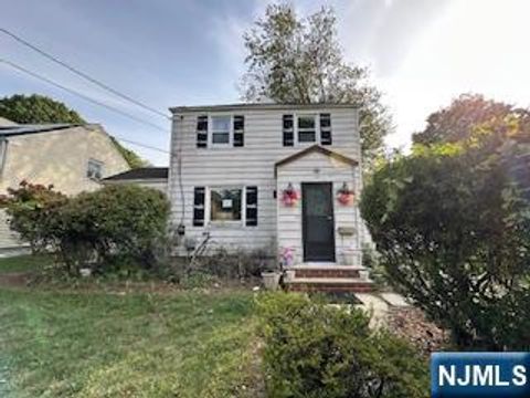 Photo of 12 Lerome Place, Teaneck, NJ 07666 (MLS # 25035758)
