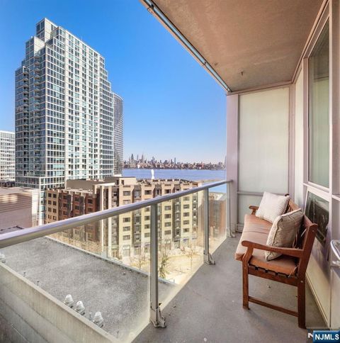 Photo of 20 Newport Parkway #1209, Jersey City, NJ 07310 (MLS # 26003223)