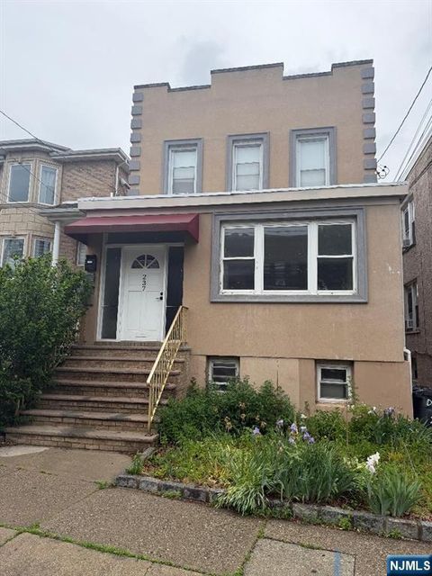 Photo of 237 Day Ave, Cliffside Park, NJ 07010 (MLS # 26019328)