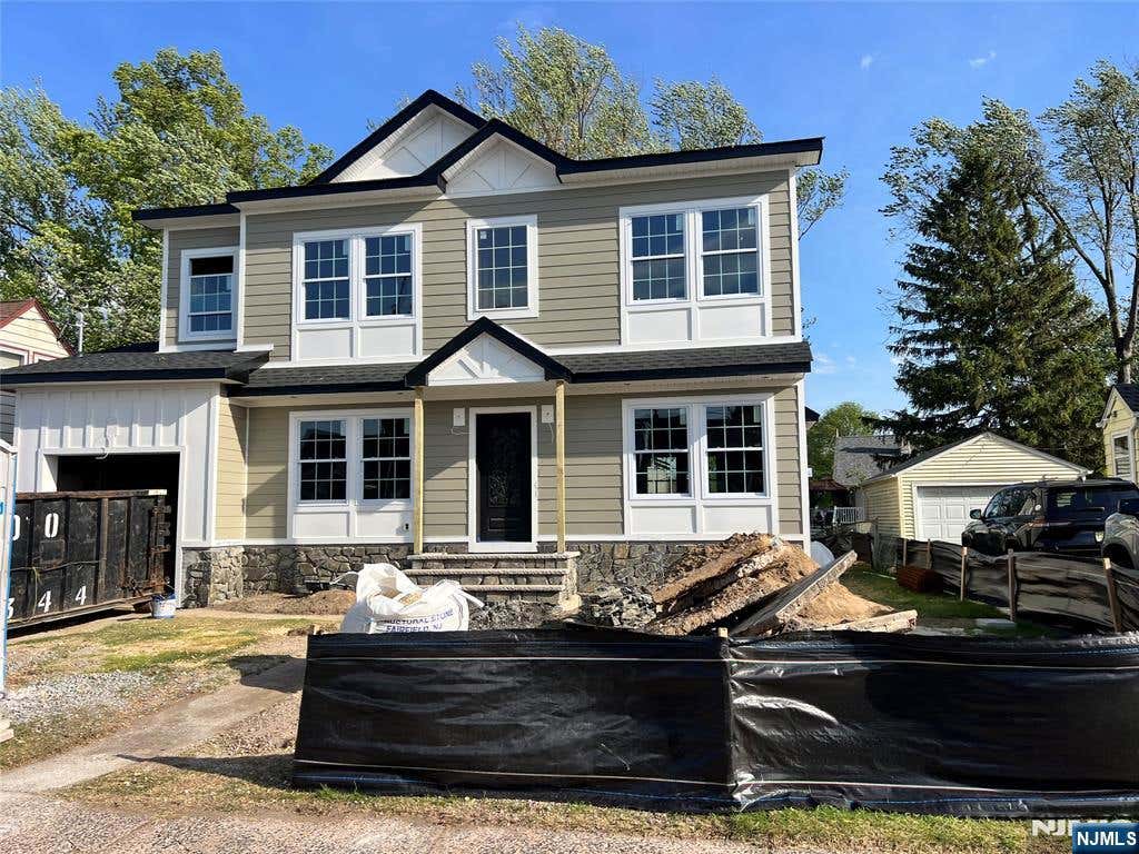 Photo of 64 Alberta Drive, Saddle Brook, NJ 07663 (MLS # 26016267)