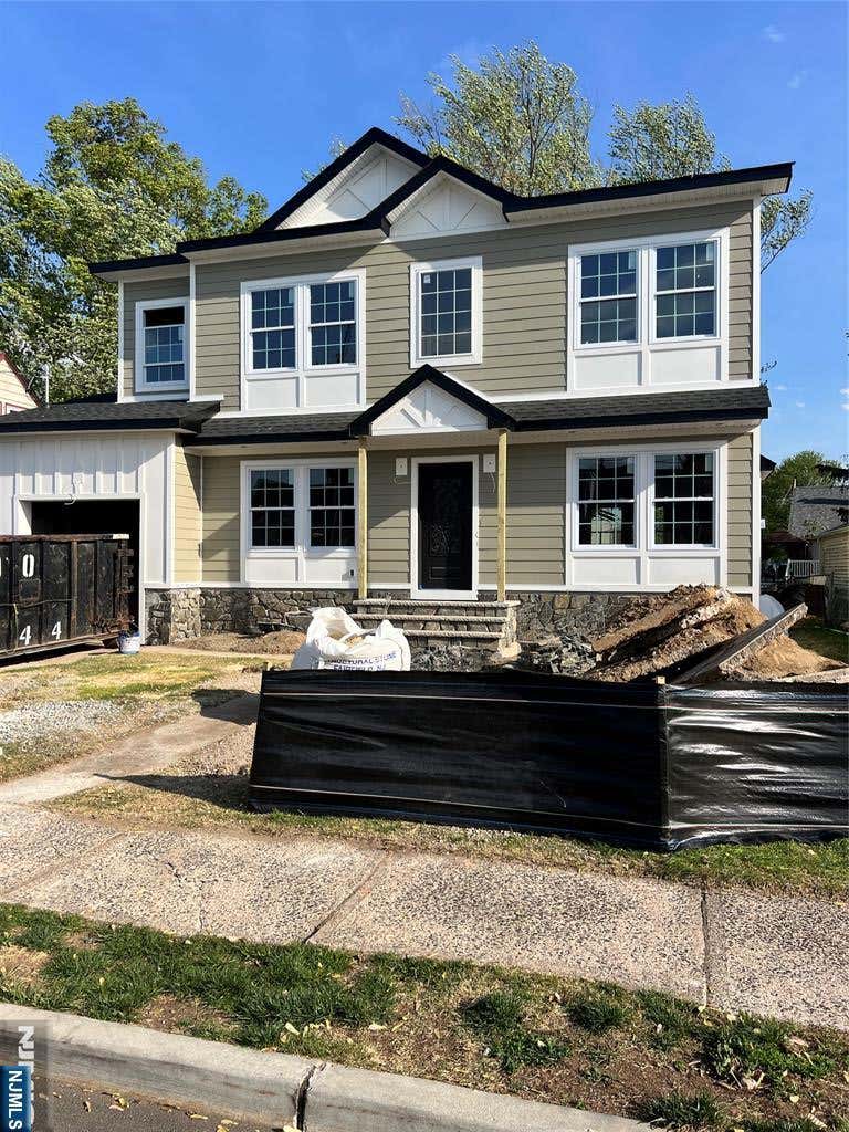 Photo of 64 Alberta Drive, Saddle Brook, NJ 07663 (MLS # 26016267)