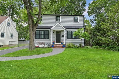 373 Deerfield Street Ridgewood NJ 07450