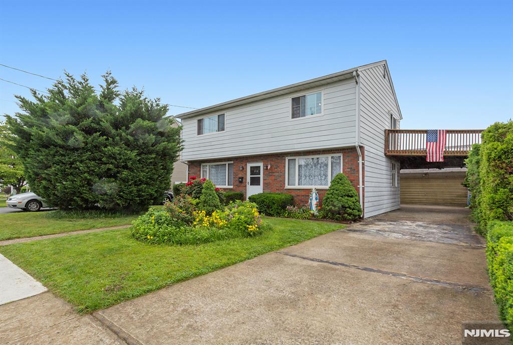 214 Alberta Drive