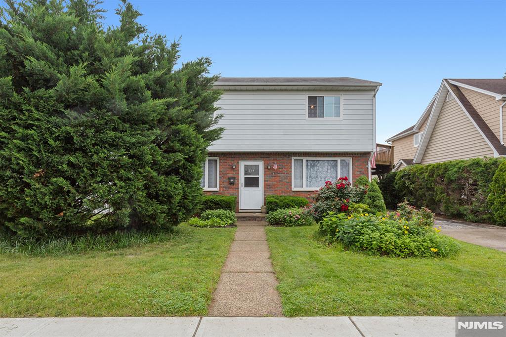 214 Alberta Drive