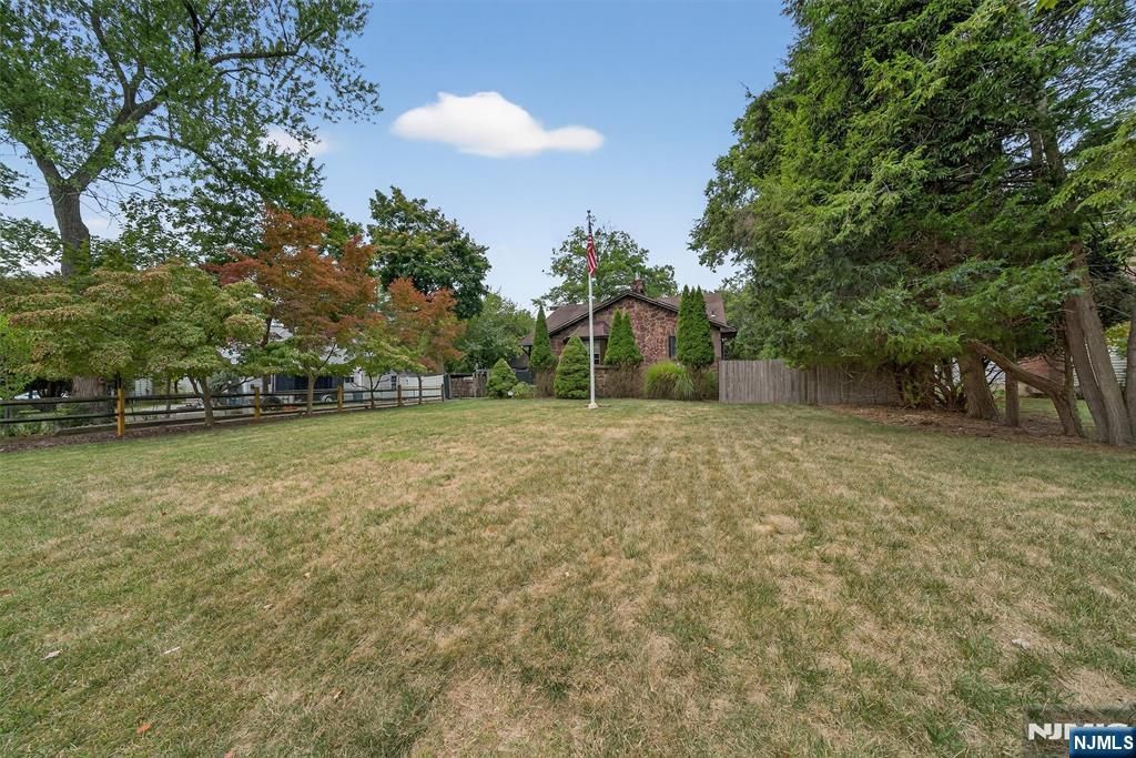 Photo of 229 Rockland Avenue, River Vale, NJ 07675 (MLS # 26006905)