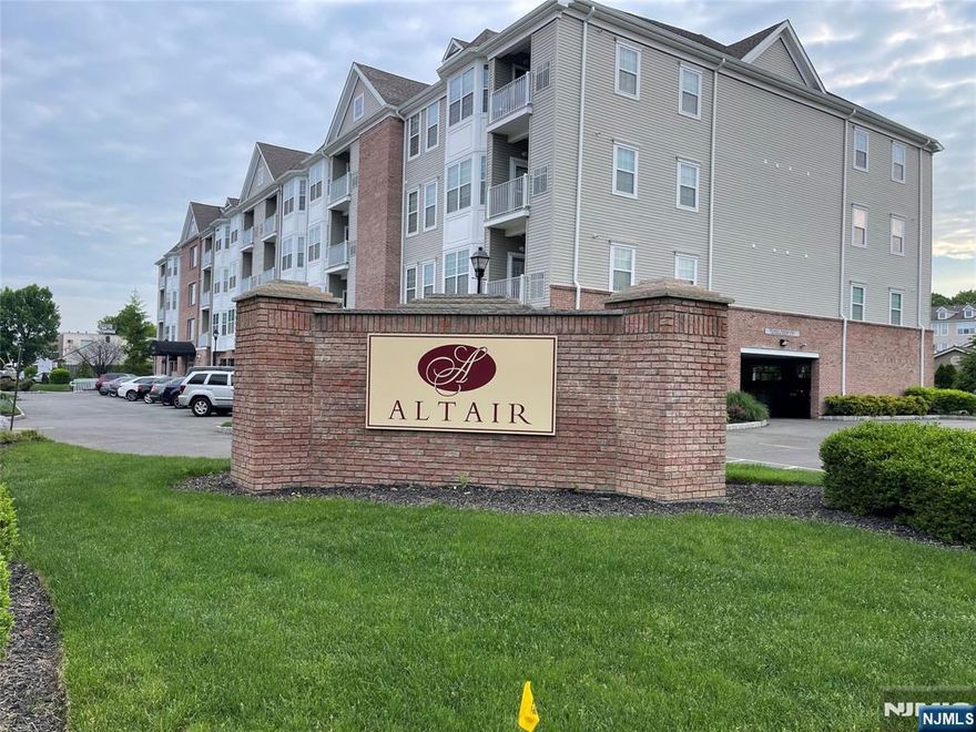 THIS ACTIVE ADULT COMMUNITY, 55+, offers an elevator to this beautiful, spacious, CORNER unit. Master bedroom in suite, nice-sized 2nd bedroom, all with large walk-in closets. Laundry in theunit.Central air. Amenities include a clubhouse, an outdoor pool, an exercise room, and assigned covered parking.