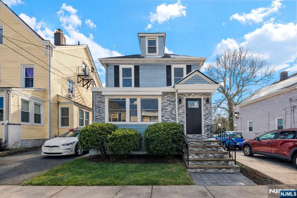 Photo of 19 Highland Place, Ridgefield Park, NJ 07660 (MLS # 26004408)