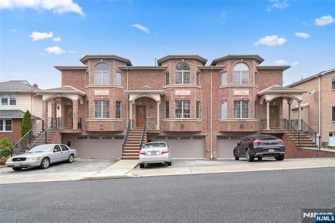 463 8th Street B Palisades Park NJ 07650