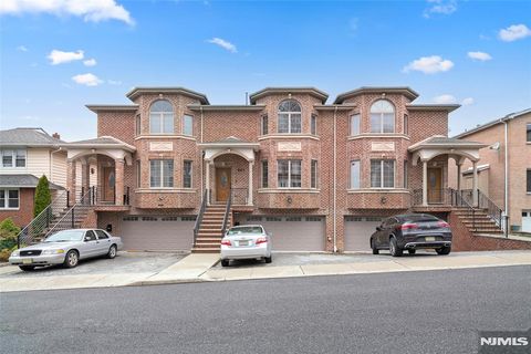 463 8th Street B Palisades Park NJ 07650
