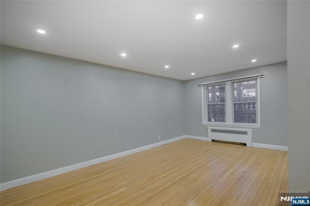 155 Union Avenue 201