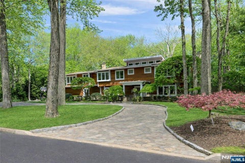 Photo of 100 Dyer Court, Norwood, NJ 07648 (MLS # 26007560)